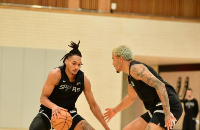 1697368371868052289.png 截图20231015190924.png